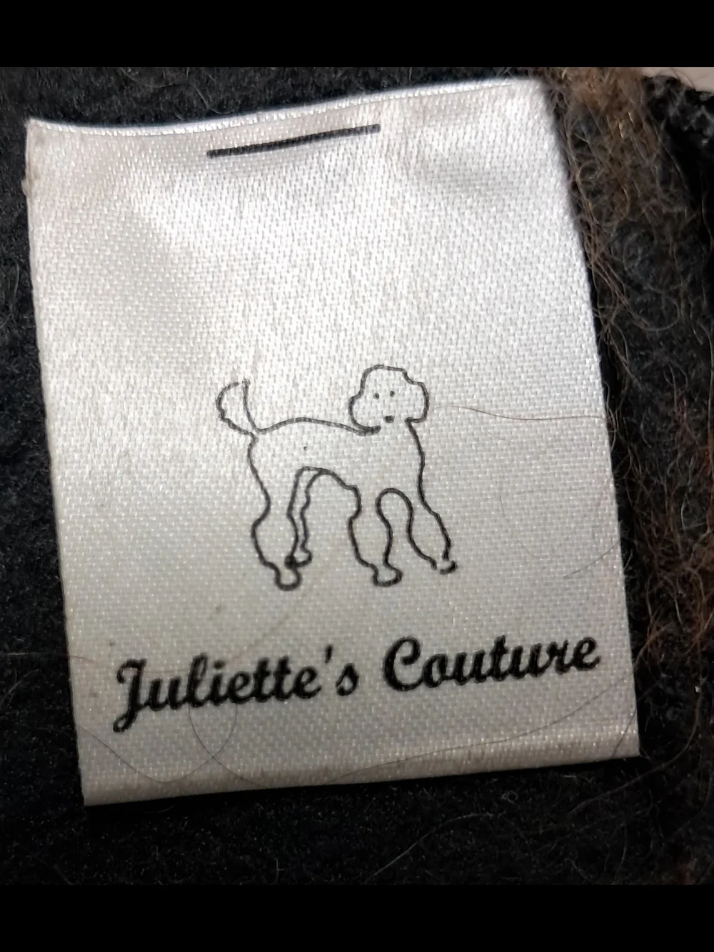Juliettes Couture eye catching